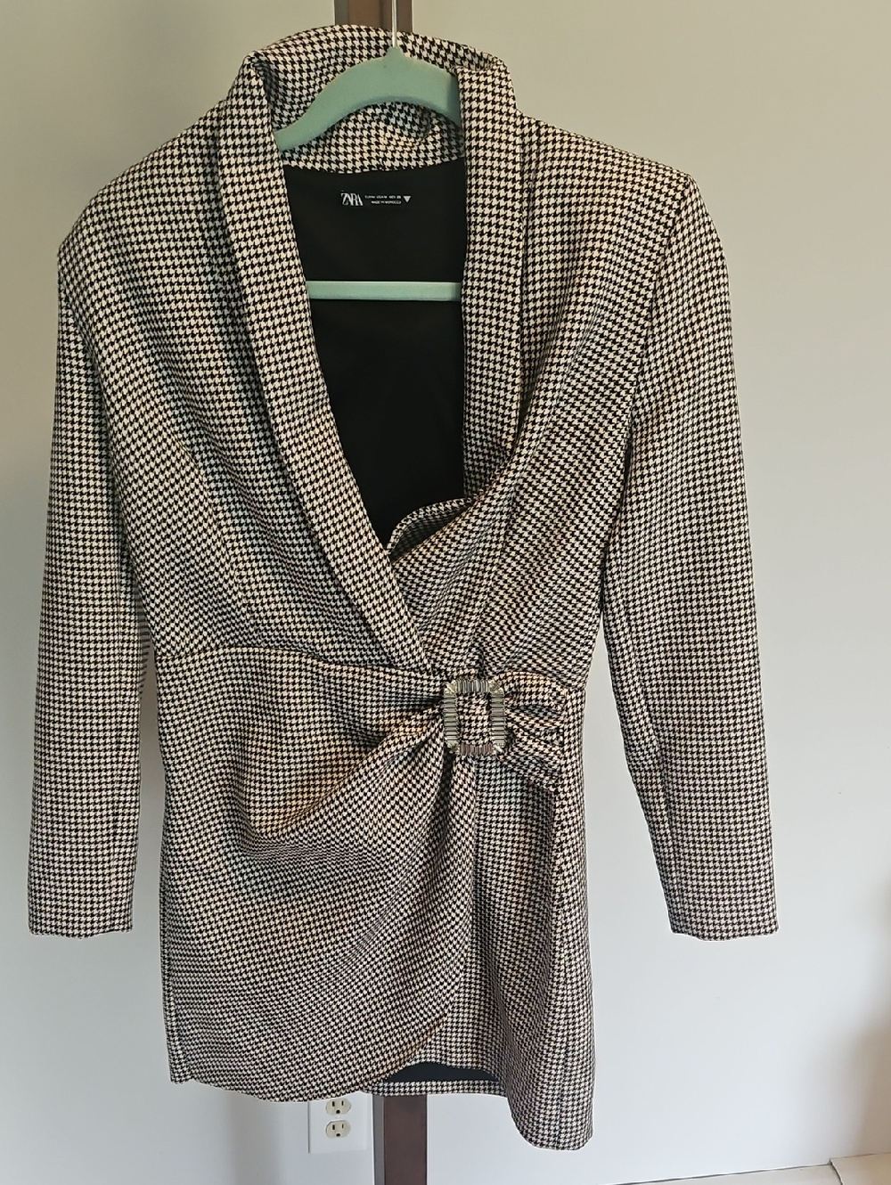Zara Womens Black and Cream Houndstooth Wrap Blazer With Buckle
